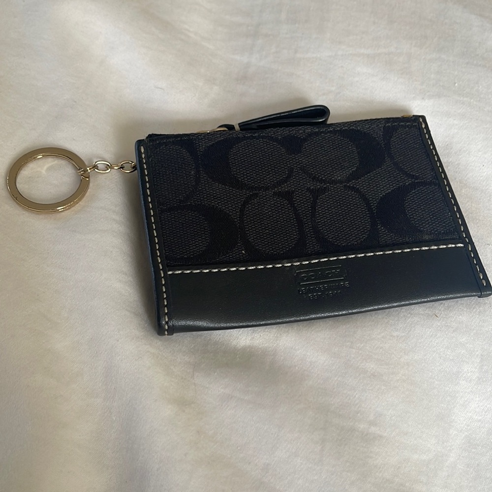 COACH-Zip Card Case w/Key Fob-Black CC Logo